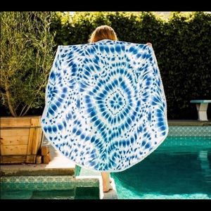 Indigo round beach towel